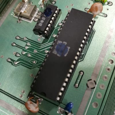 MOS 6569 R5 VIC II chip