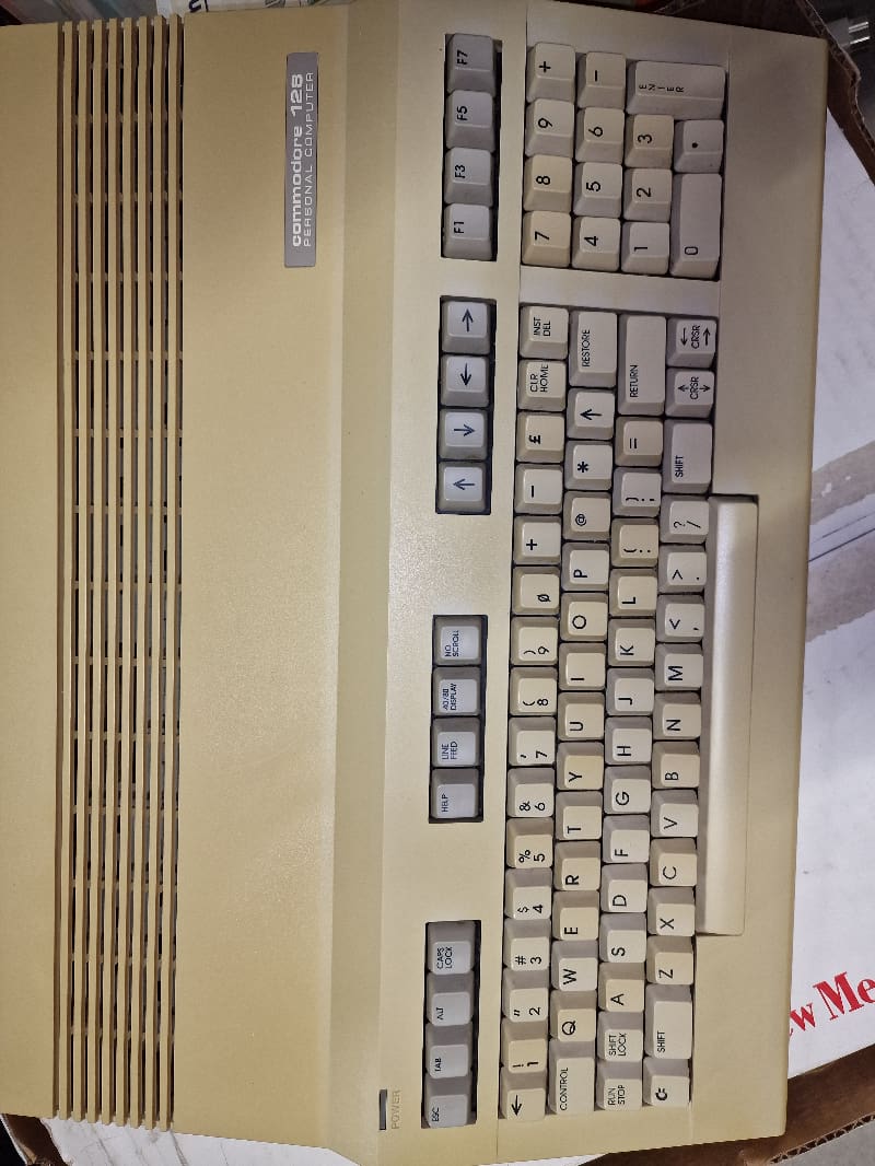 Commodore 128