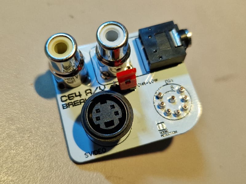 Video/audio breakout board for C64
