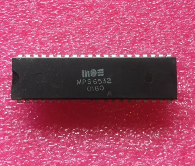 MOS 6532 Commodore Amiga DIP40 MOS