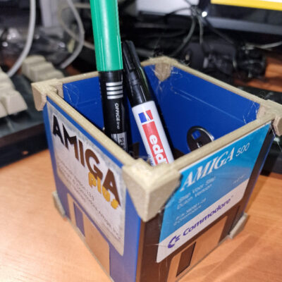 Floppy disk box assembly - Amiga
