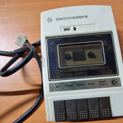 Pet Style Tape Deck 1530 / C2N White