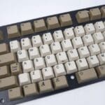 Single Amiga 1200 key (white or grey) with spring