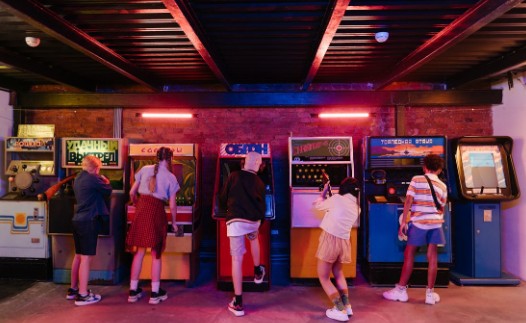 Why the 1980s Were the Most Affordable Decade for Leisure