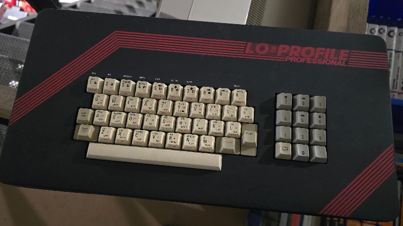 Sinclair ZX81 Keyboard with real keys and case by LO-Profile Porfessional