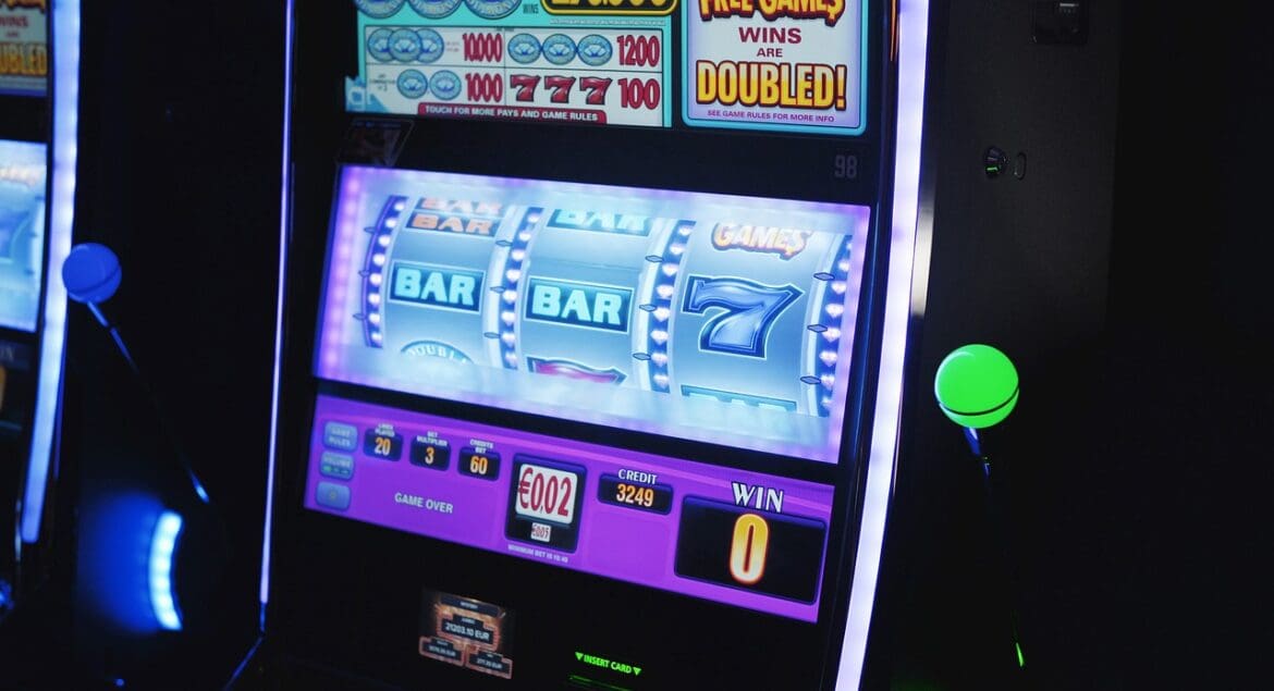 From Arcades to Online Arenas: How Gaming Tournaments Have Evolved