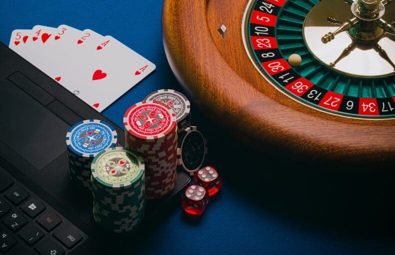 5 Popular Online Casino Games Every South African Play Should Know About