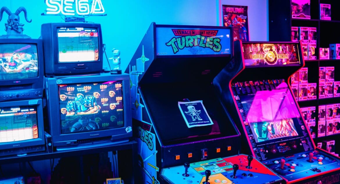 Arcade Cabinets vs Home Consoles: The Battle for Strategic Depth